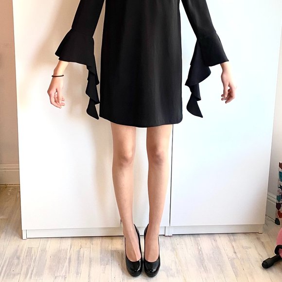 Rare C/MEO Collective black V-neck mini dress with unique flare sleeves - Picture 7 of 16